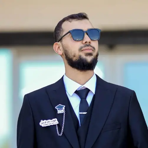 صورة المطور